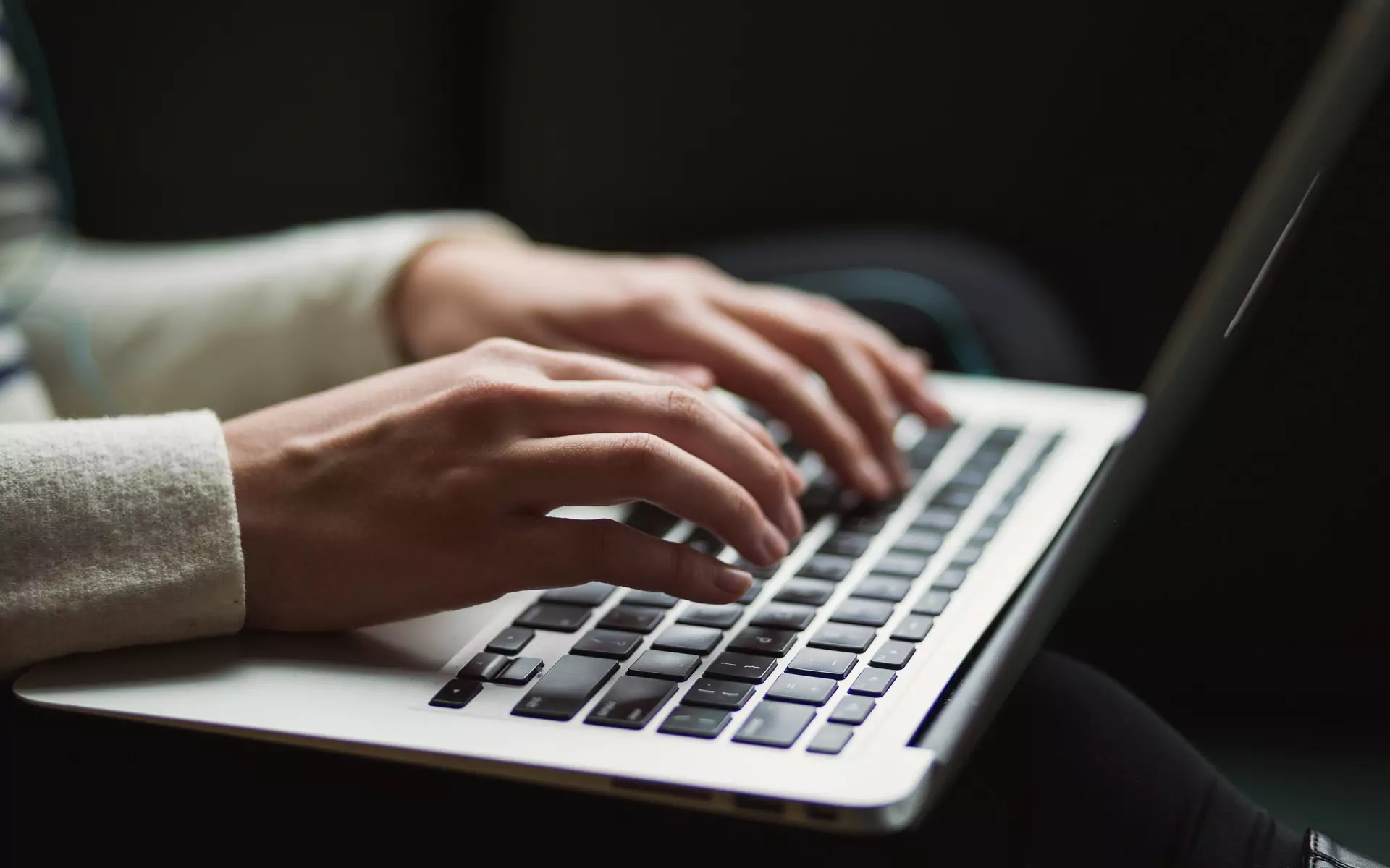 Autoresponders are an E-mail feature which will automatically respond to E-mails from your customers. And this feature can be used to drive business your way with little effort, generate traffic, leads and sales by setting up the right Autoresponder and watch your online business flourish. Autoresponders